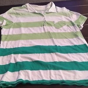 Ladies top with collar